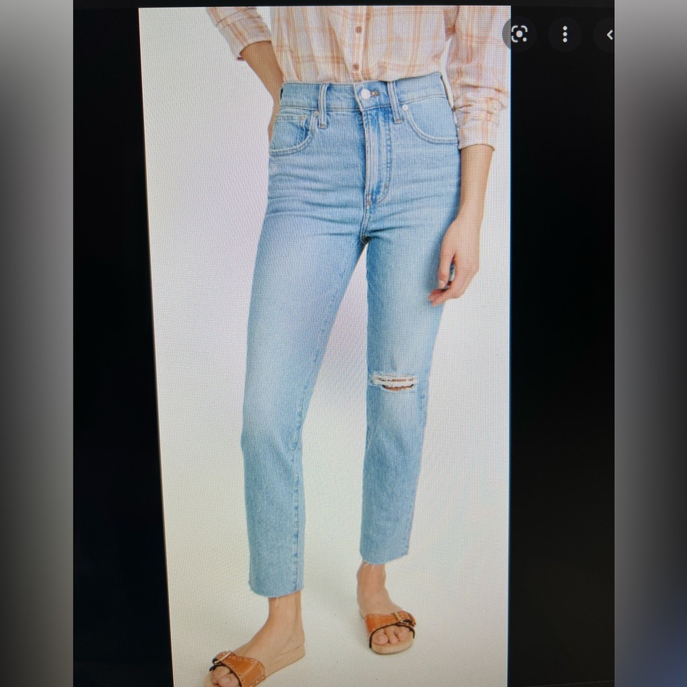 Madewell The Perfect Vintage Jean in Coney wash w/distressed knee sz 24.Like new